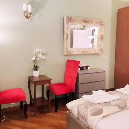Sina Rent Room Flaminio Рим Екстер'єр фото